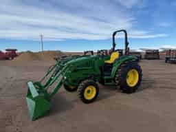 2016 John Deere 4044M